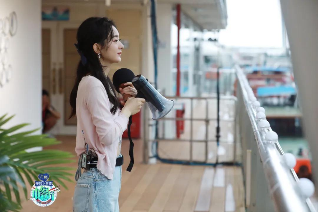 赵丽颖中餐厅4购物,赵丽颖在中餐厅用的护肤品