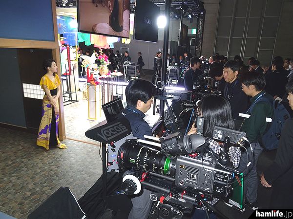 从HF线性放大器到可连续工作72小时发电机，这届展会啥都有