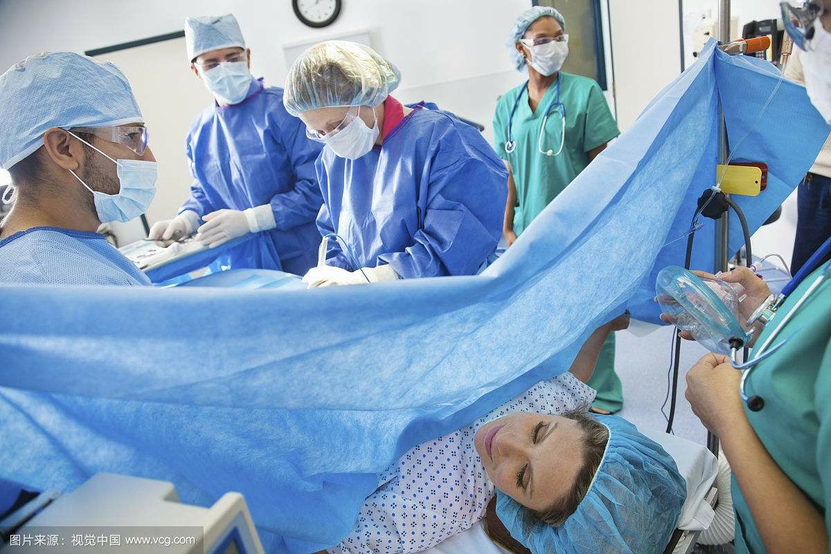 一般剖宫产手术需要多久,剖宫产手术过程很疼正常吗