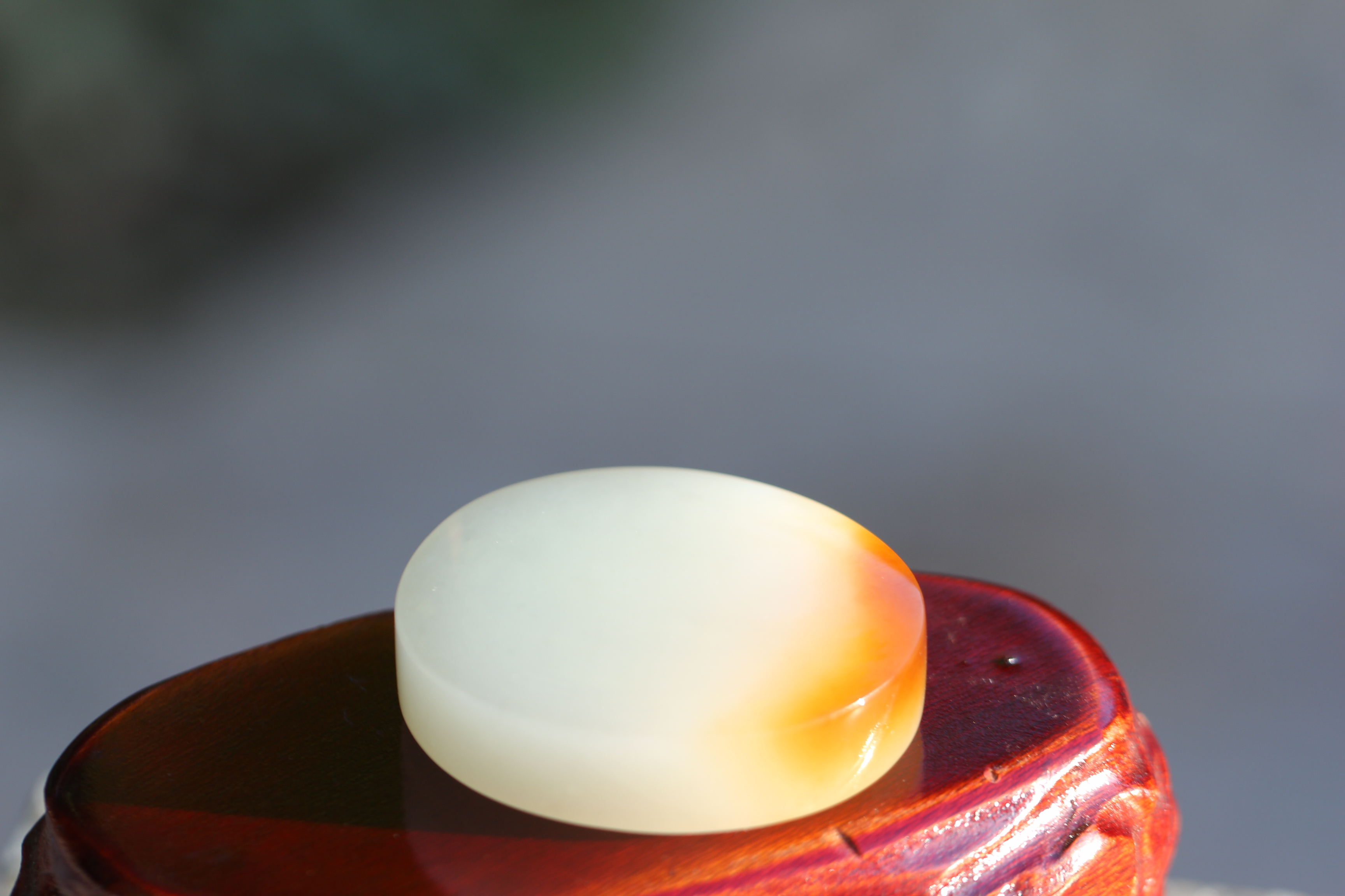 新疆山料为什么比籽料便宜,为什么玉友喜欢新疆料