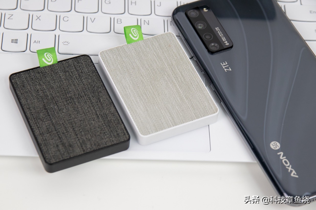 换新手机了旧手机的图片怎么保存,换新手机旧手机照片丢了