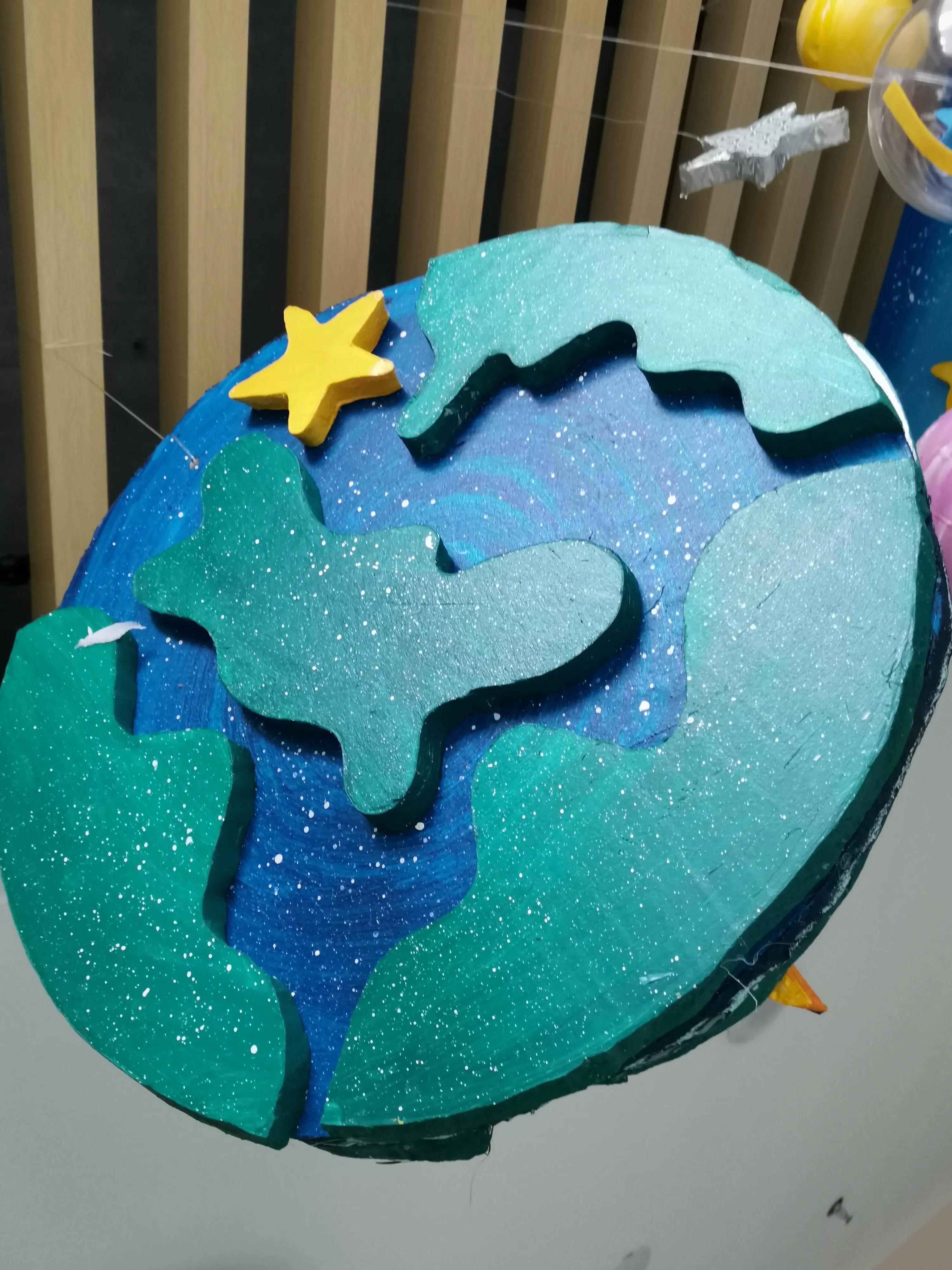 幼儿园吊饰星空如何制作,幼儿教室环创布置吊饰星空