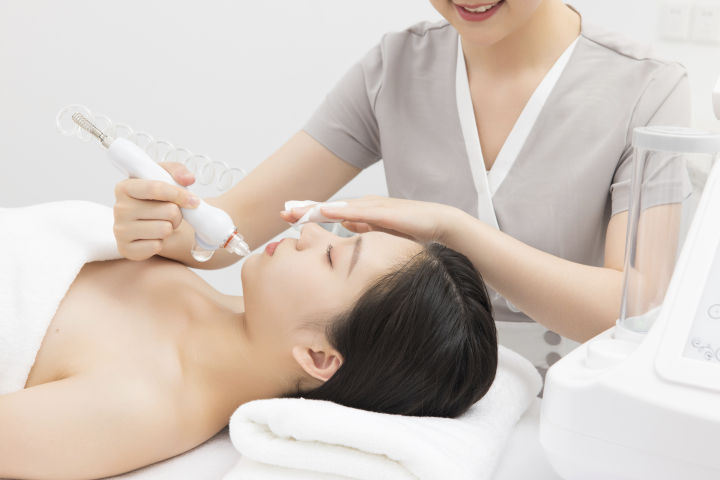 美容行业去哪里学,美容店培训都学什么