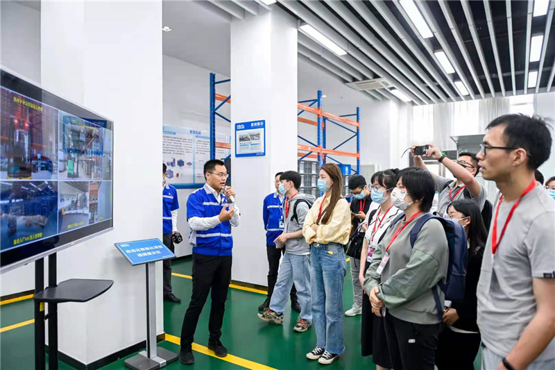 “智造车企，解码逆扬”，走进长安民生物流，感受无人配送魅力