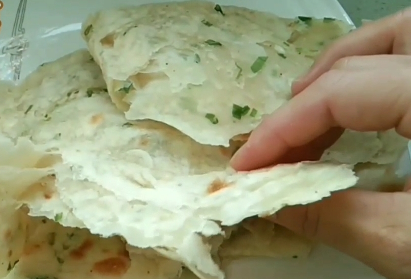 正宗葱香千层饼,葱油千层饼商用视频教程