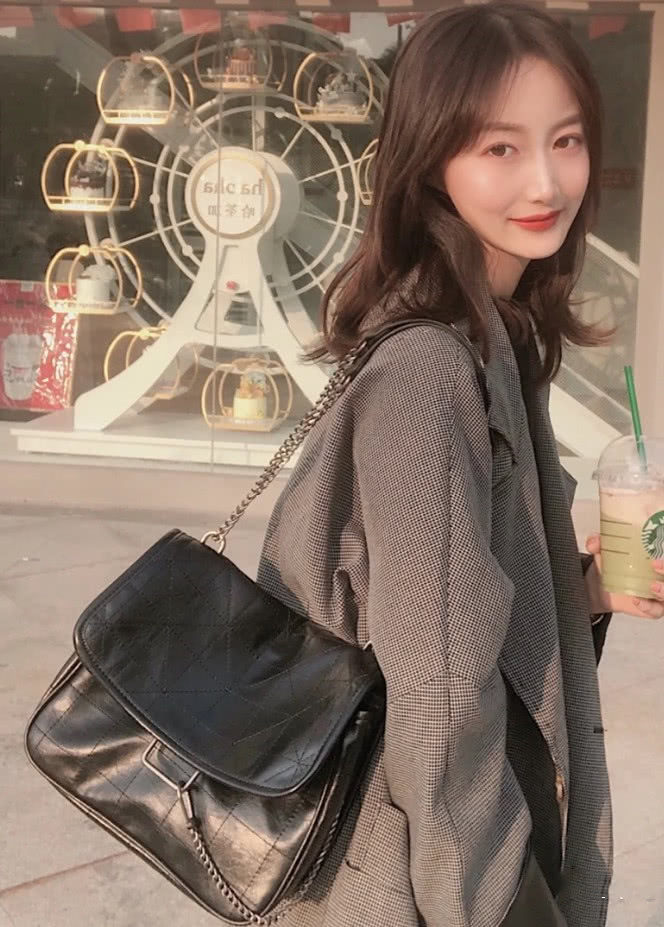 chanel流浪包为什么好看,chanel流浪包推荐