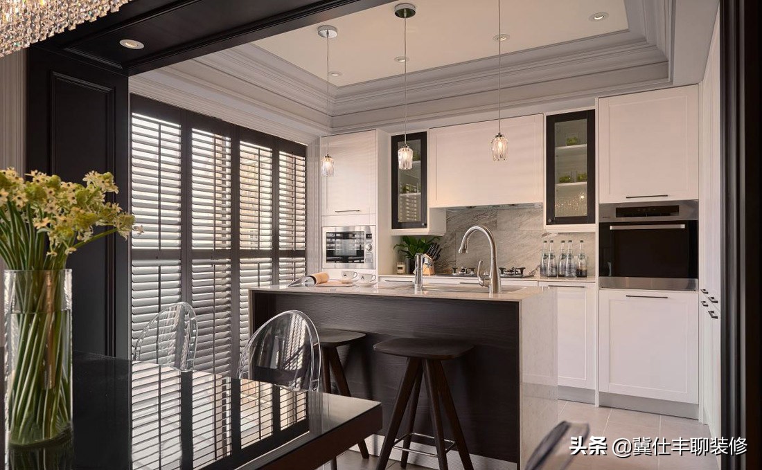 2020最流行石膏吊顶新中式设计图,四格子石膏线吊顶造型简单好看