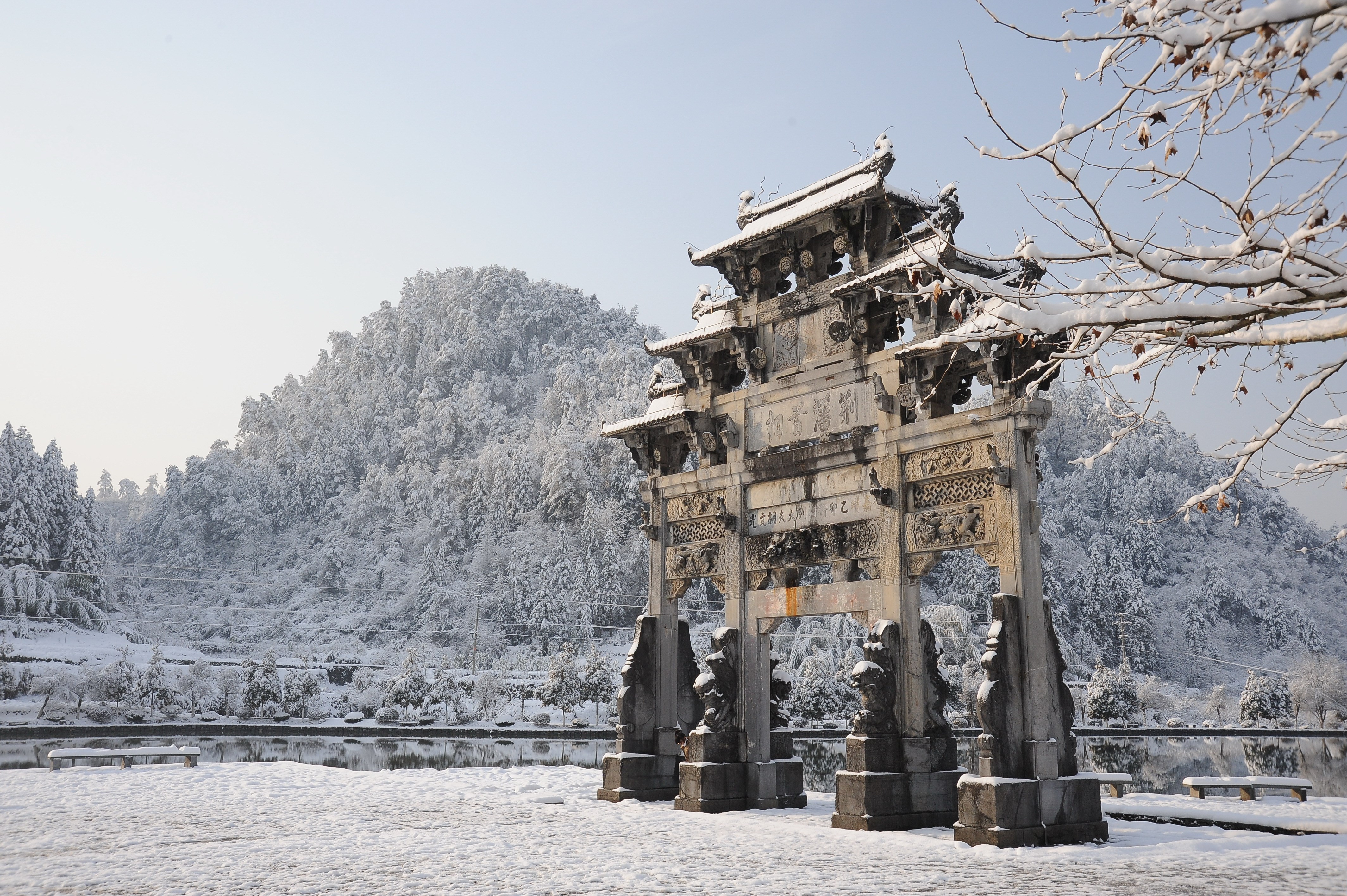 宏村与西递古村哪个更值得去,徽州古城和西递宏村是一个地方吗