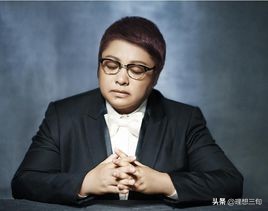 跟韩红一起做慈善的明星,韩红说明星应该做慈善