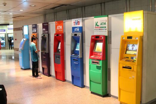 留学哪里兑换外币最划算,去泰国留学教你兑换泰铢的方法