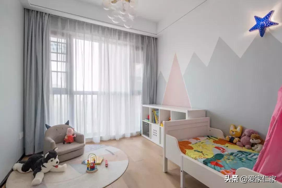 128平四室二厅二卫装修美式轻奢,128平简约现代风格