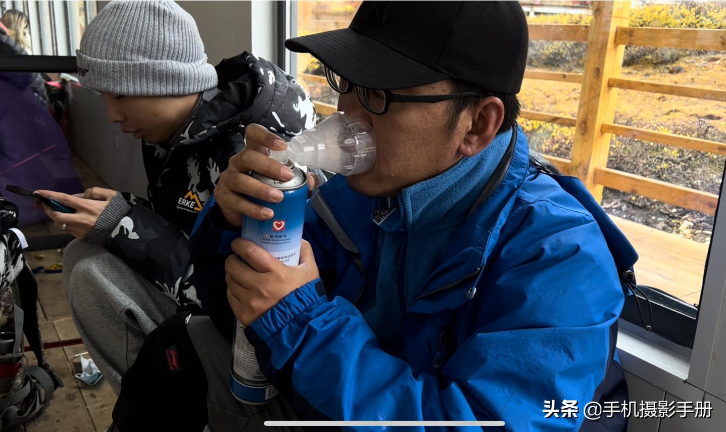 稻城亚丁星球最后一块净土,稻城亚丁的蓝色星球