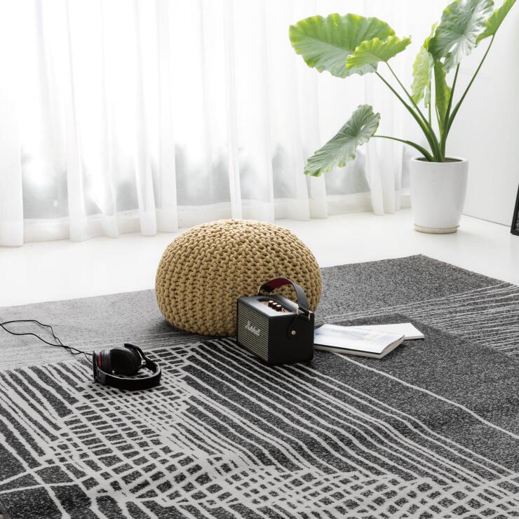 如何选择地毯才不容易脏,各种材质地毯优缺点