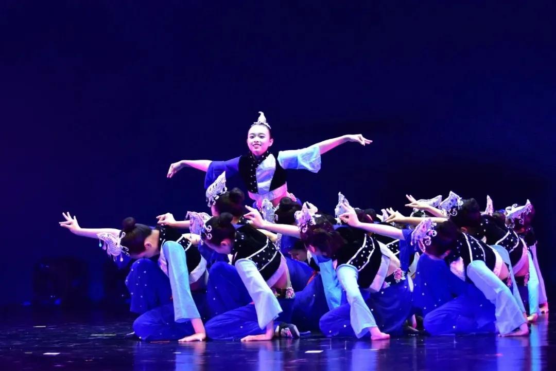 文明清风新吴有礼|梅里中学:弘扬时代精神,绽放文明之花