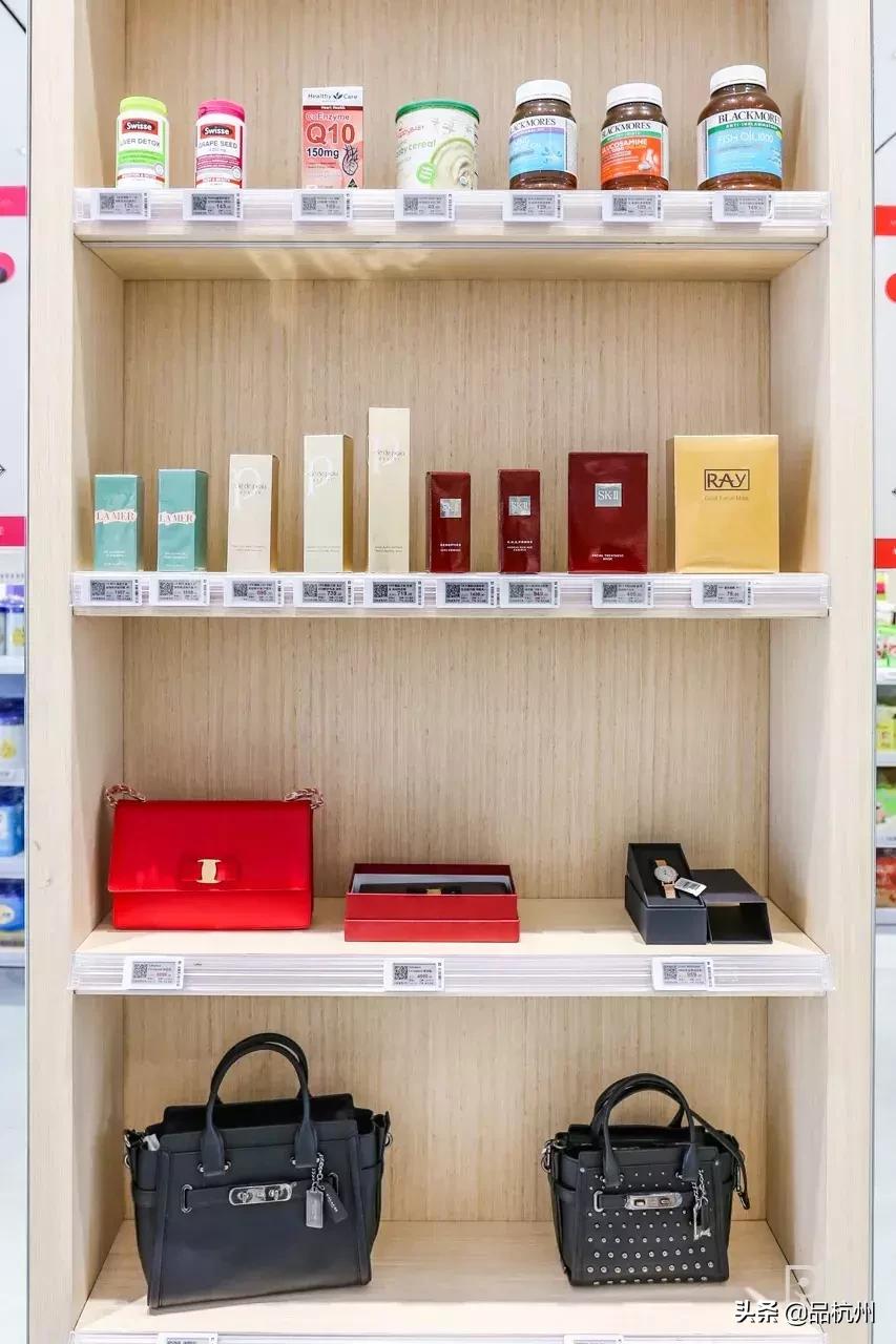 表面光鲜亮丽背地里却很辛苦,有些人表面光鲜亮丽背后却是什么