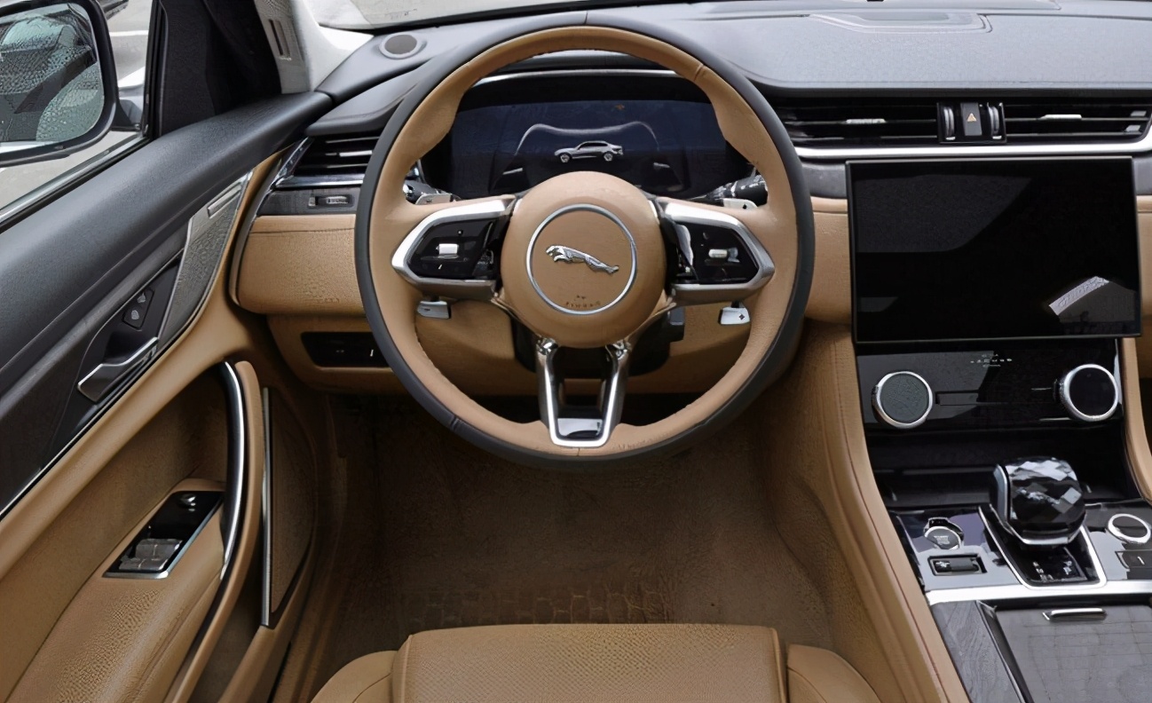 卖43万，中国特供，路虎揽胜极光L能卖得动吗？