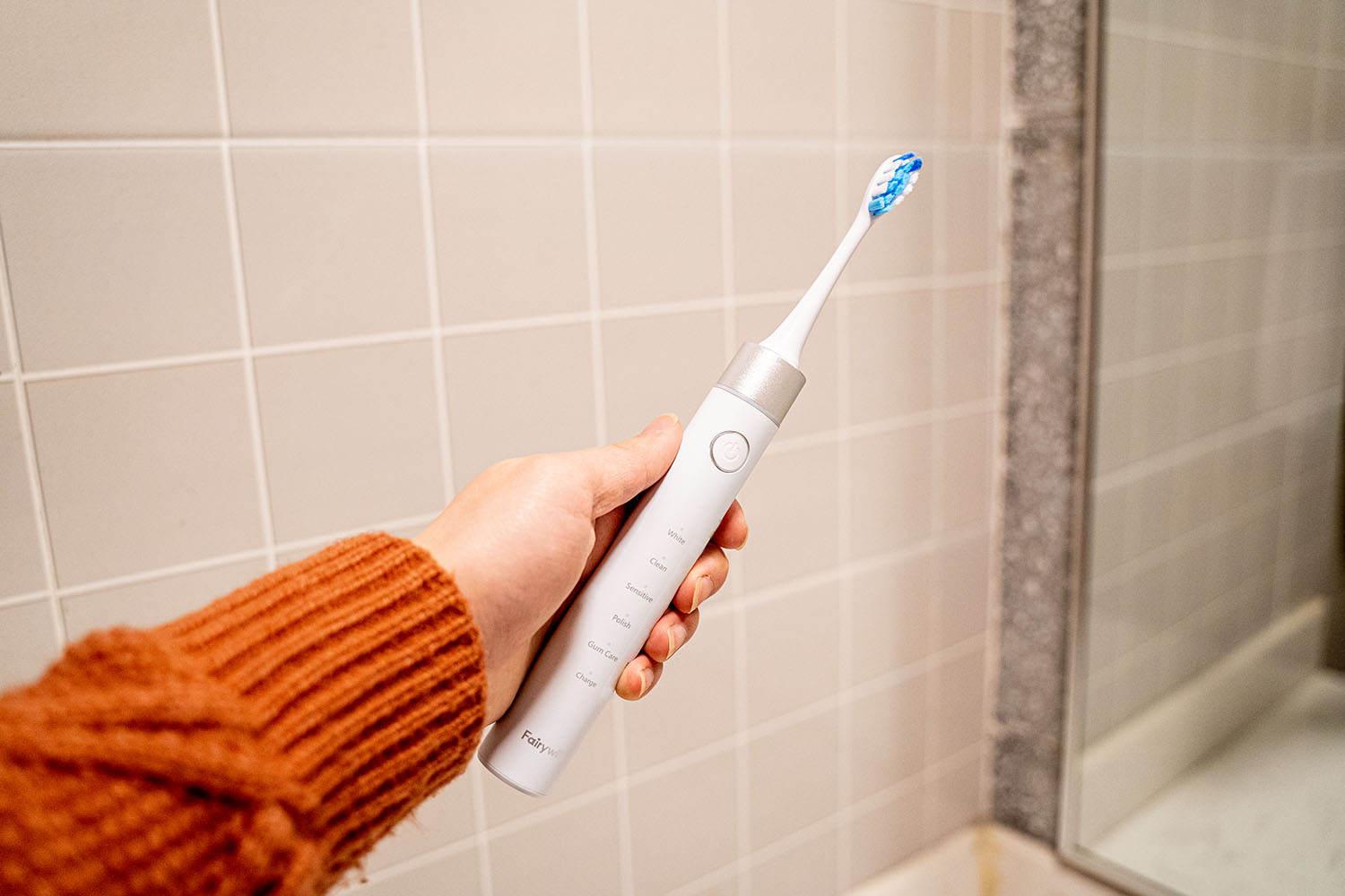 fairywill电动牙刷真实测评,fairywill牙刷好用吗