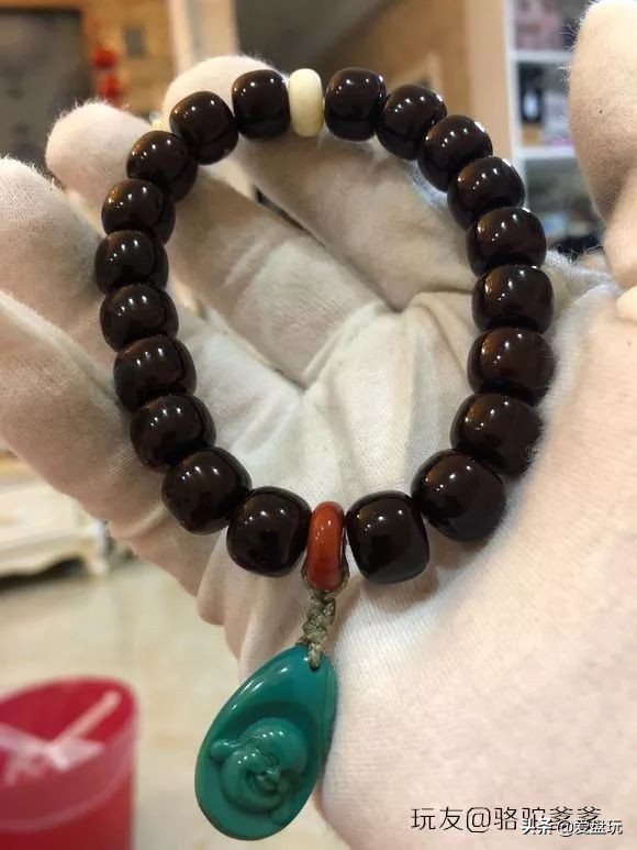 文玩桃核手串包浆玉化完图,盘玩包浆最快的手串
