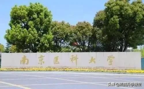 医生这个职业真的好吗,医生哪个职业比较吃香