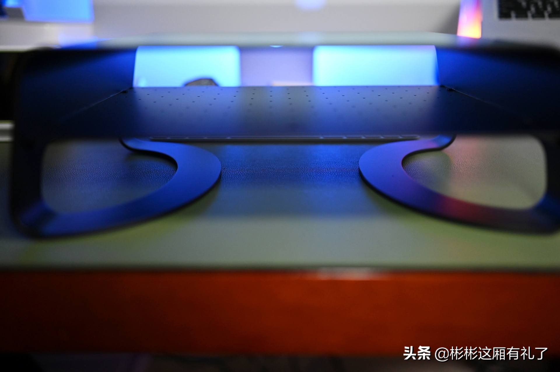 一根线都没有的终极桌面，M1版iMac配件分享（一）