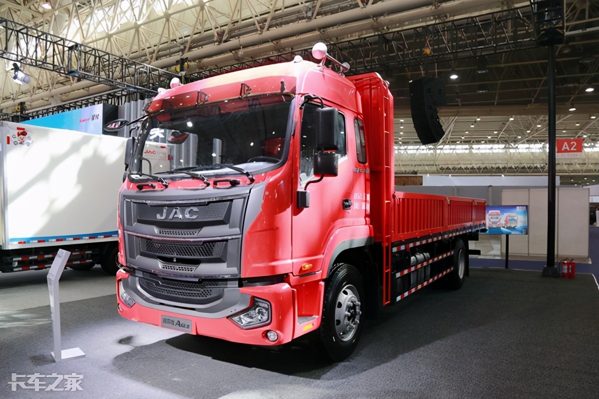 最便宜的国五6.8米载货车,15万以内最快的五款轿车