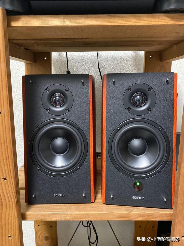 漫步者r2000db对比s201,漫步者r2000db怎么外接低音炮