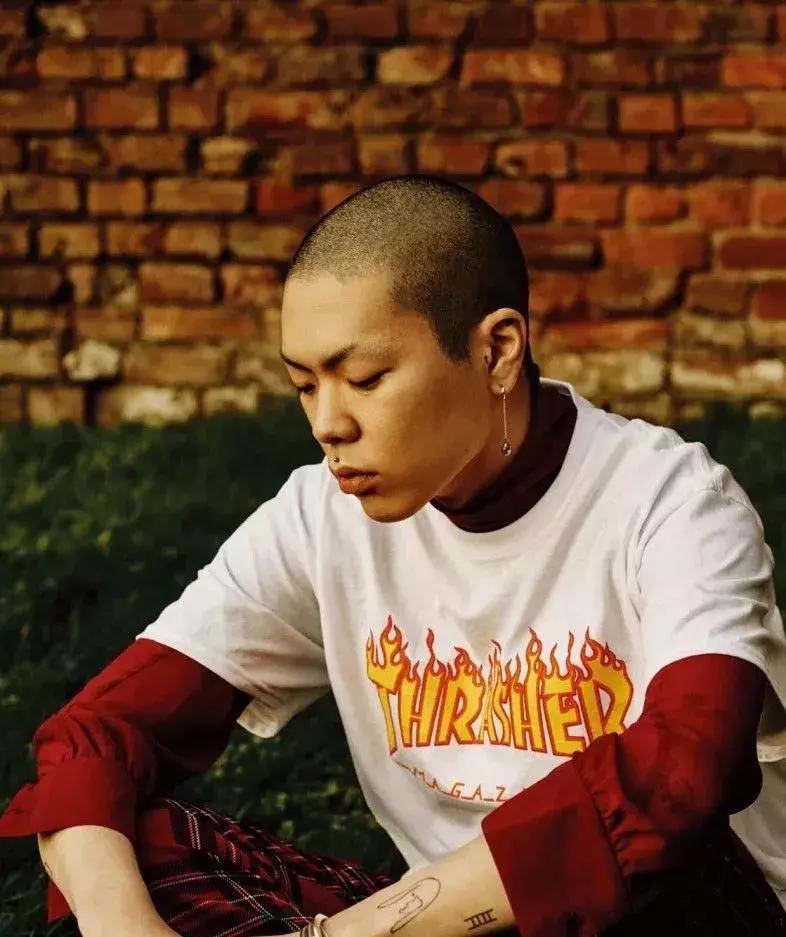 丑帅型男生网红,又高又帅的丑男