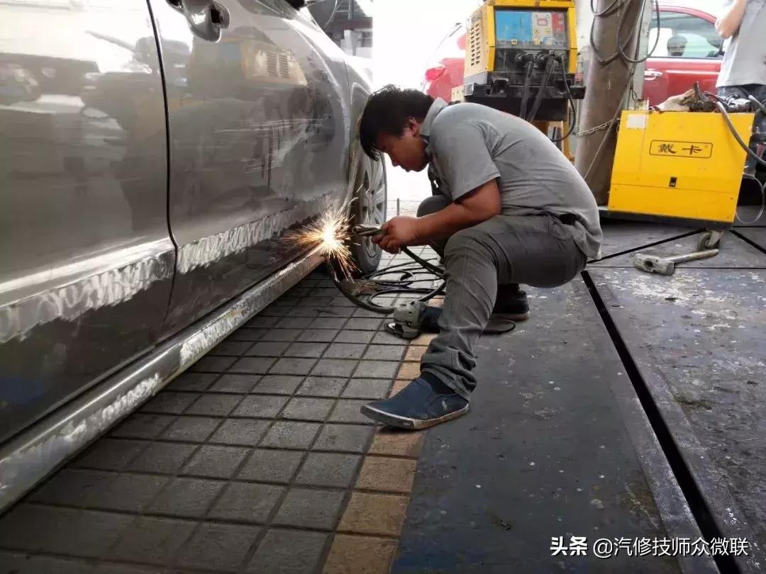 汽修工，烈焰下的汉子！