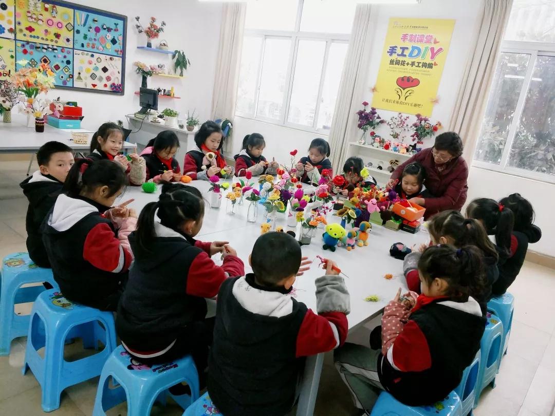 涓烘槑瀛︽牎鏍℃湰璇剧▼,涓烘槑瀛︽牎灏忓璇剧▼