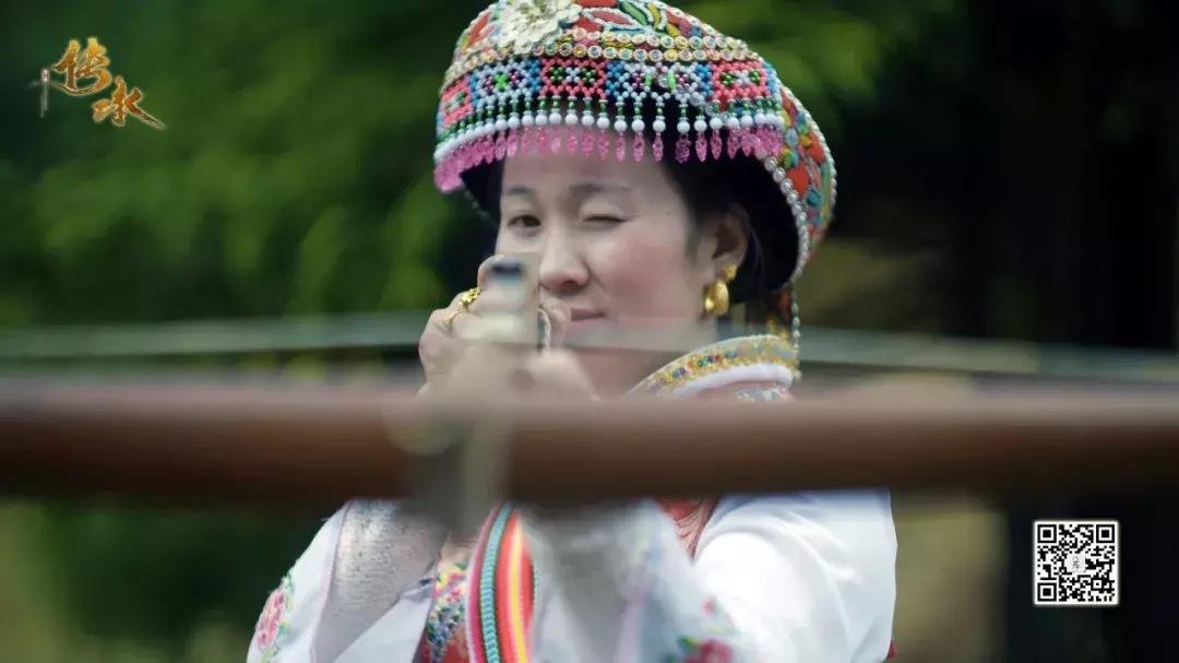 跟着《传承》第三季，3分钟教你做弓和捕鱼