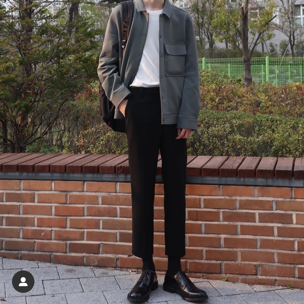 今秋流行这样穿男,秋天这样穿也是潮男一枚