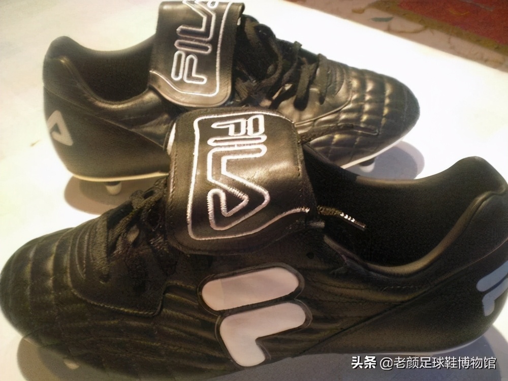 被足球做空的意大利品牌,却给了韩国人和安踏发财的机会