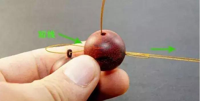 手串穿珠子打结教程慢动作简单,单绳穿珠子打结方法图解