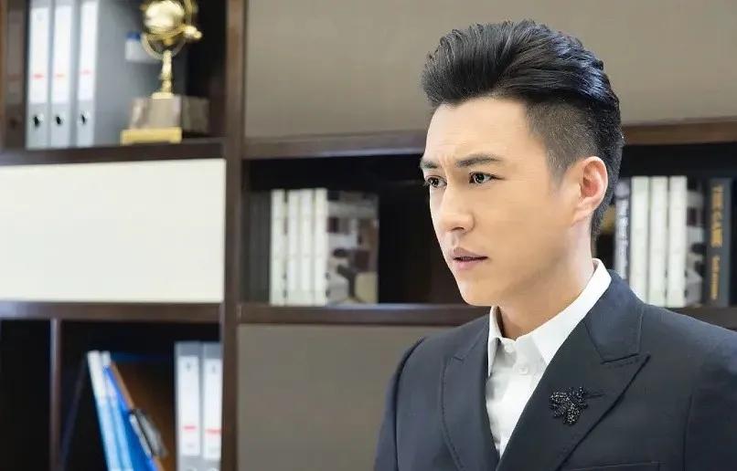 “靳东*局骗**”背后,是多少女人被嫌弃的一生