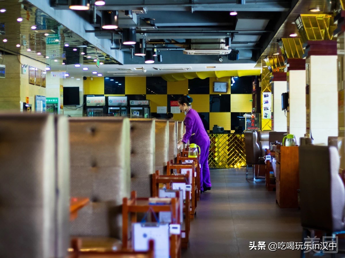 汉中特色鱼火锅,陕西汉中好吃的重庆老火锅店