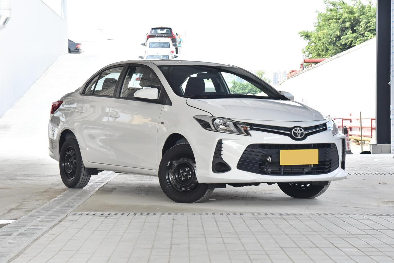 三款工薪族能买的代步车型，配自动挡，省油耐造，最低6.49万