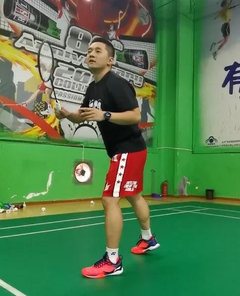 学会这两招没人敢欺负你,一招应对偷发后场球