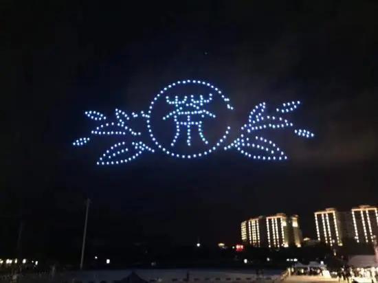 400架无人机点亮夜空恩施,600架无人机点亮夜空
