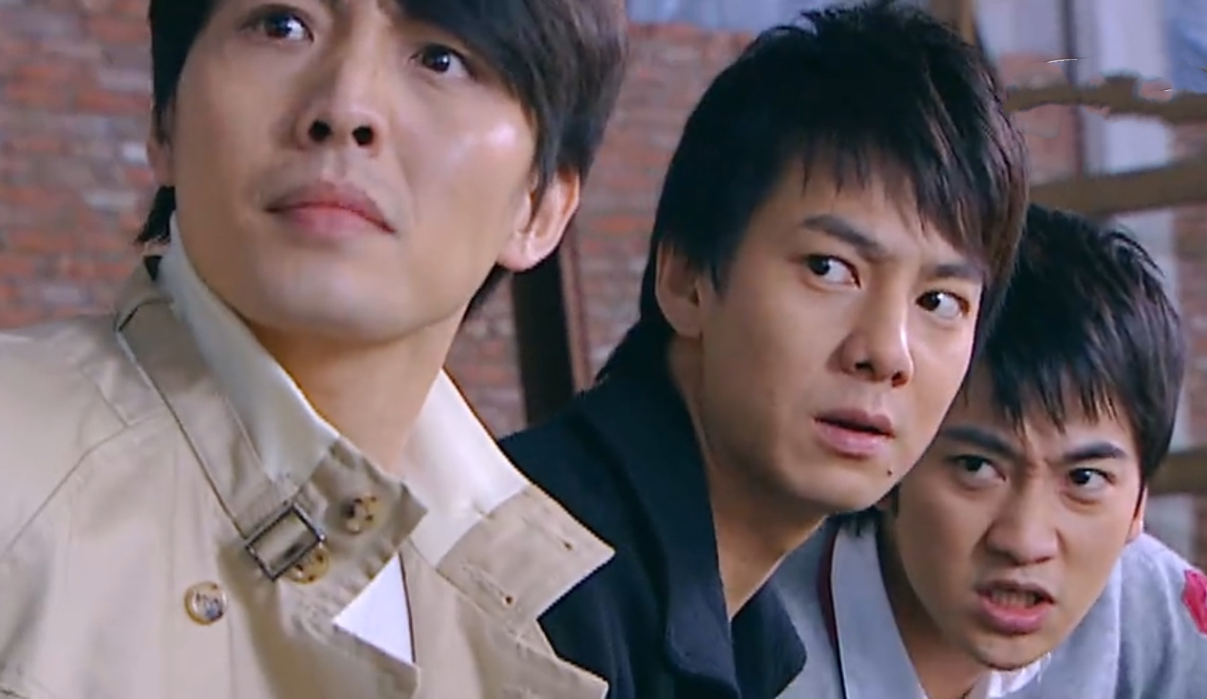 铠甲勇士坤中和西钊碰到异能兽,铠甲勇士西钊知道坤中身份哪一集