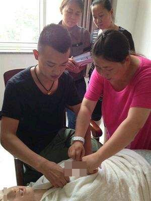 95后催乳师,广西95后催乳师