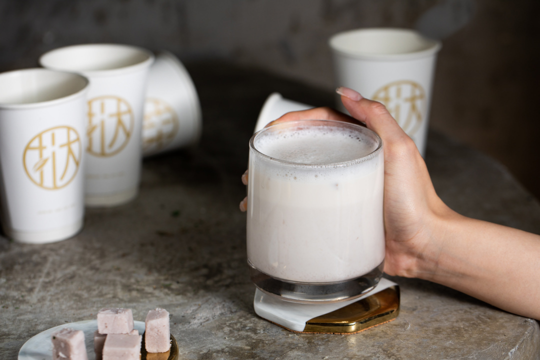 陪你“柠”过盛夏的「挞柠」全新热饮上市，给你冬日里的一杯暖！