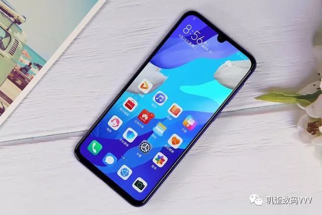 华为matebookd14se值得购买吗,华为手机目前最值得入手的一款