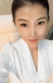 爆笑GIF趣图:美女,这射的是丘比特之箭吧