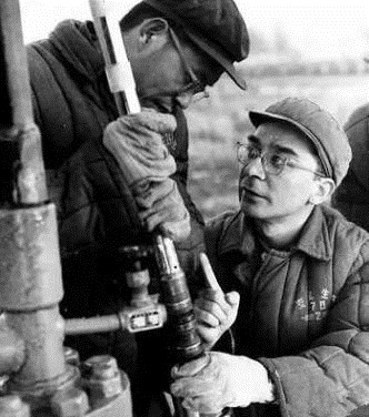 最帅院士王德民兄弟姐妹们,中国最帅院士王德民年轻时照片