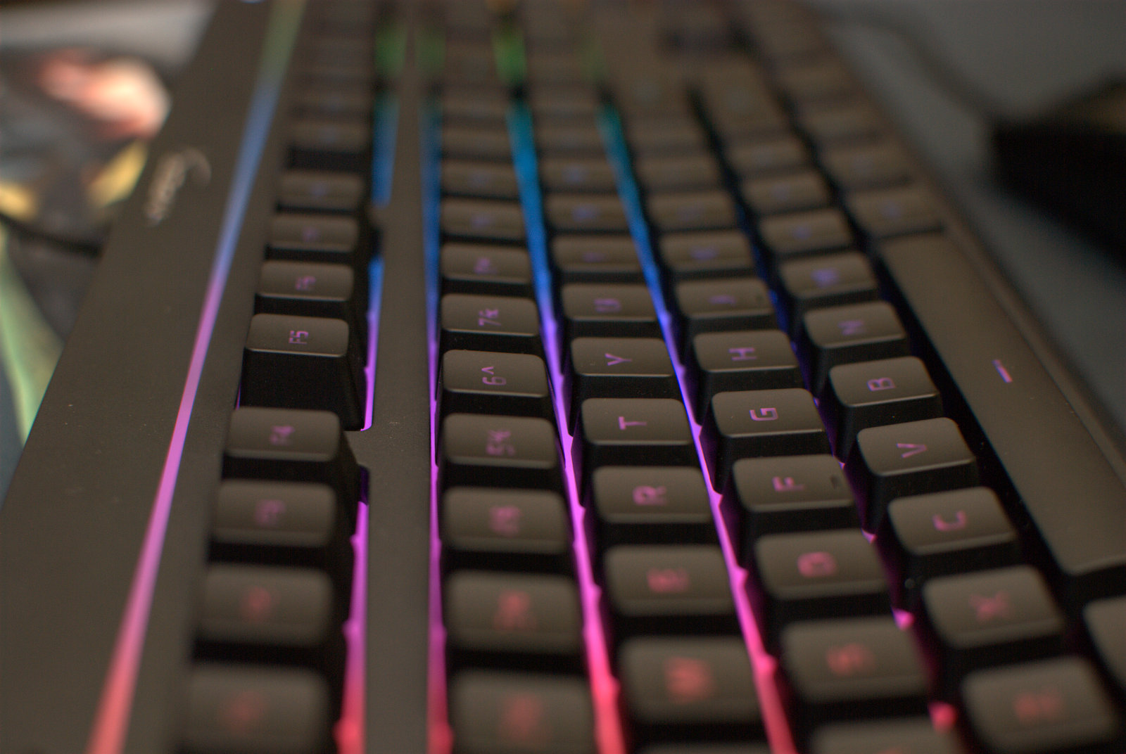 金士顿hyperx键盘火轴怎么样,金士顿hyperx键盘是热插拔吗