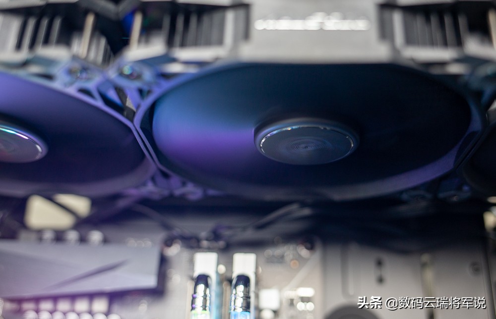 ROGStrix风神XF120磁悬浮风扇，让系统火力全开