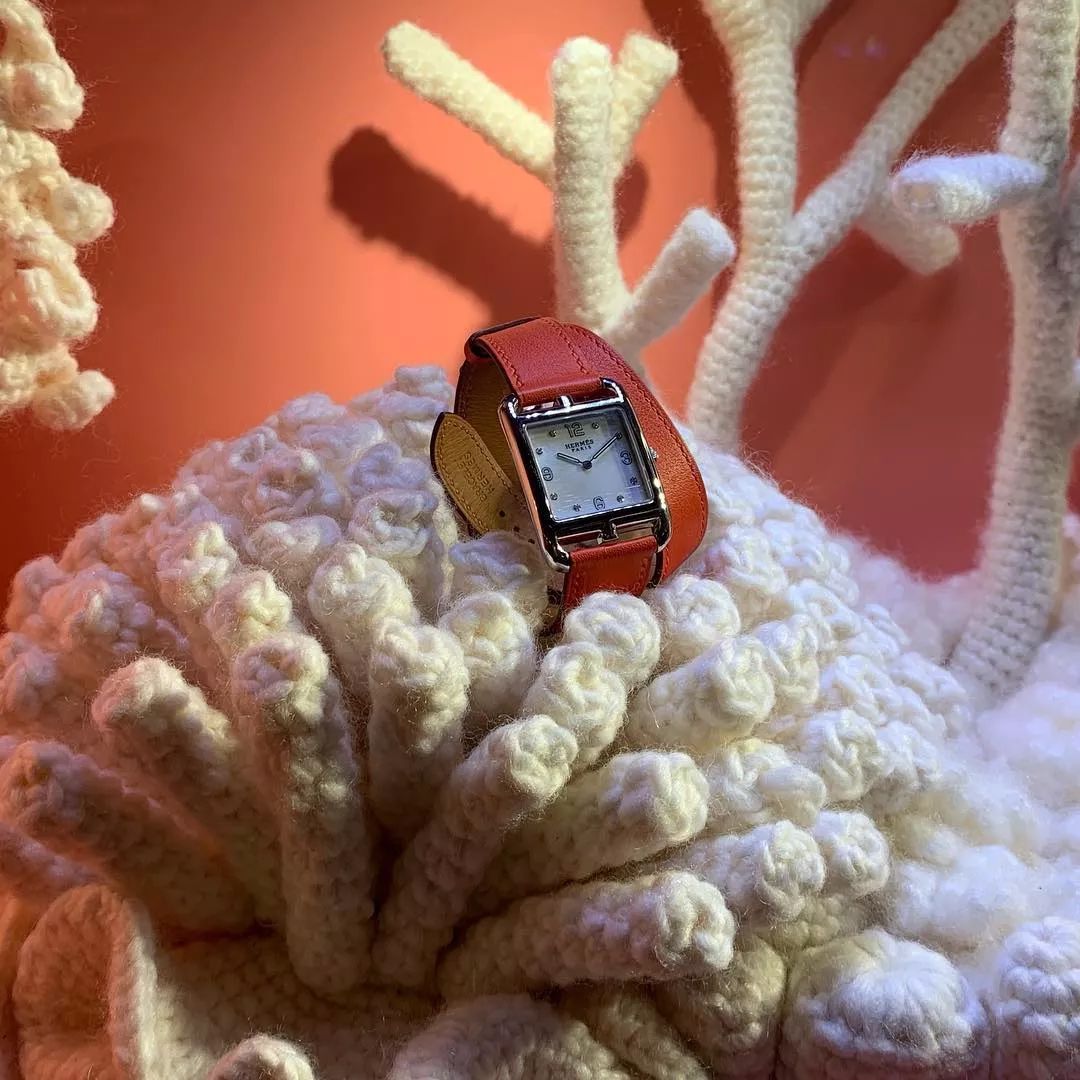 爱马仕橱窗展示设计手绘图,爱马仕2023橱窗设计最新款