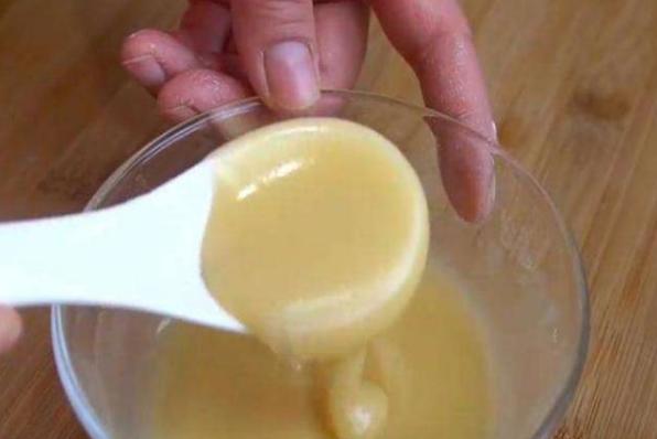 烙饼不硬的方法烫面,温水和面烙饼凉了不硬的妙招