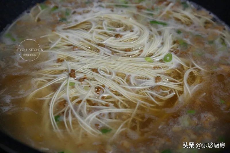 家常好吃面条肉末汤面做法,湖南早餐肉末面条的做法