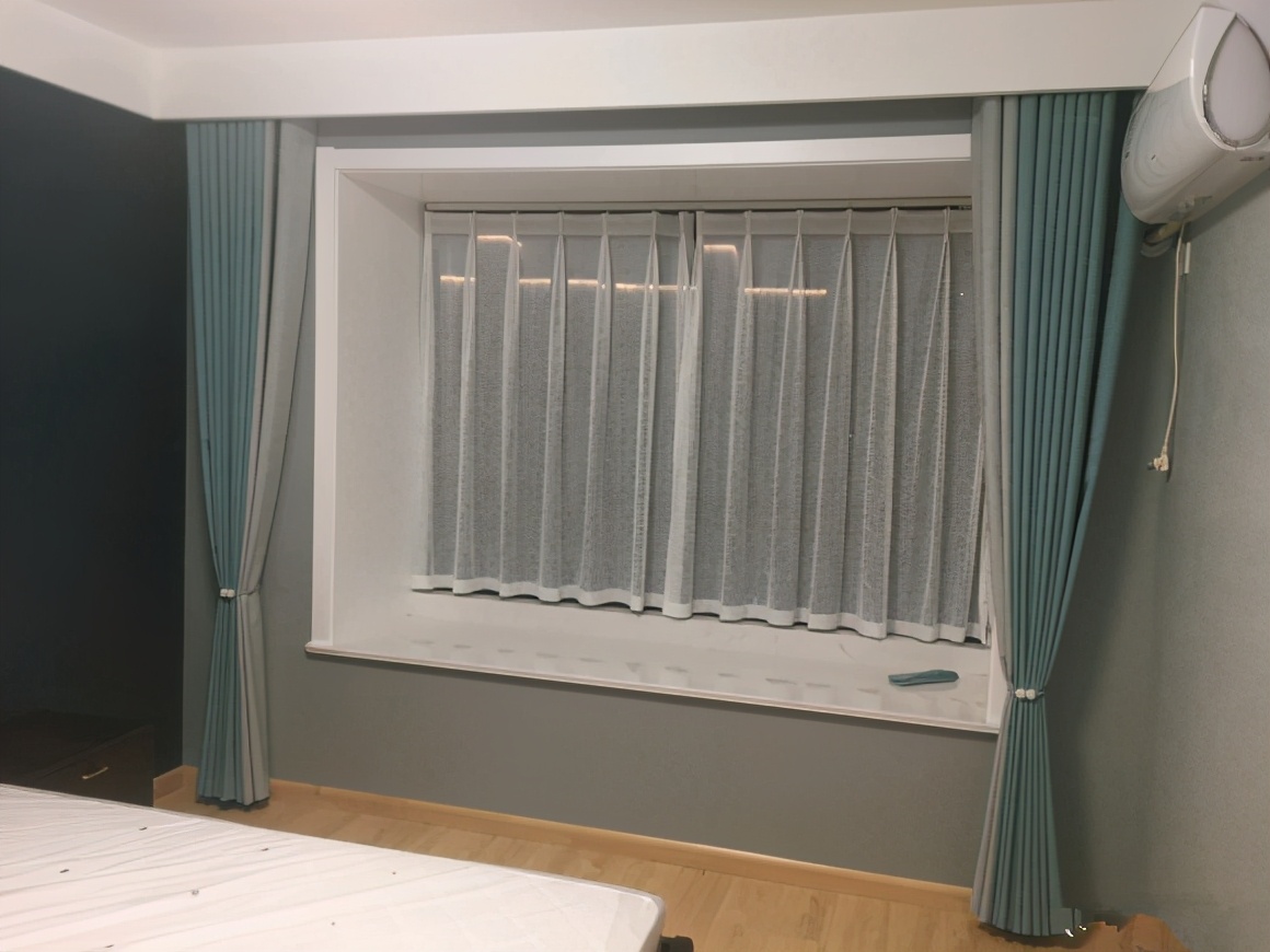 第一套房，越到后期越不会搭了，颜色太多，遭吐槽，白瞎15万